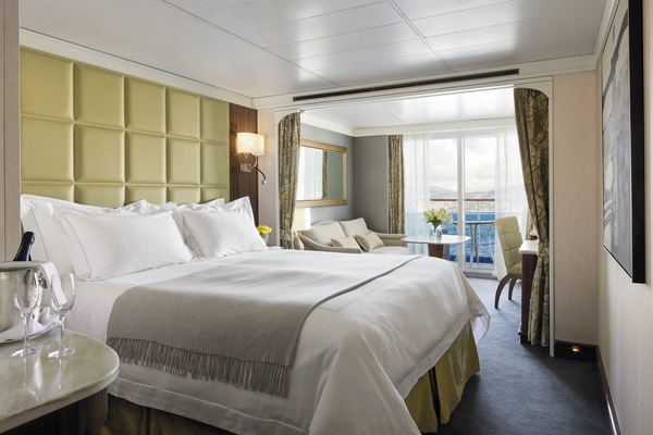 RSSC, Seven Seas Voyager, Concierge Suite 2.jpg